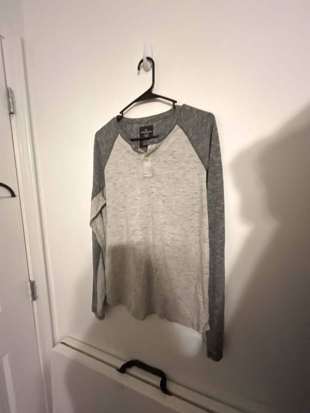 American Eagle Outfitters FLEX Classic Fit Long Sleeve Henley Shirt